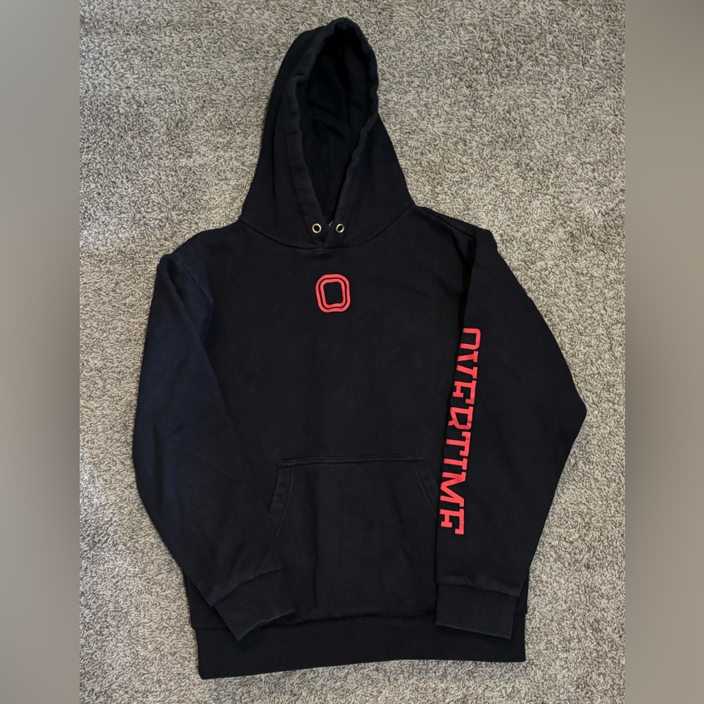 Overtime sweatshirt size men’s small